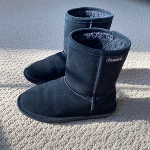 Bearpaw kids boots. Black. Leather. Little use. Size 13